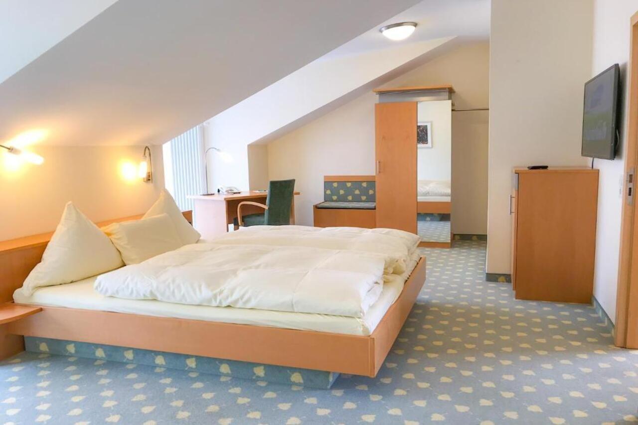 Hotel Birkenhof Hanau Exteriör bild