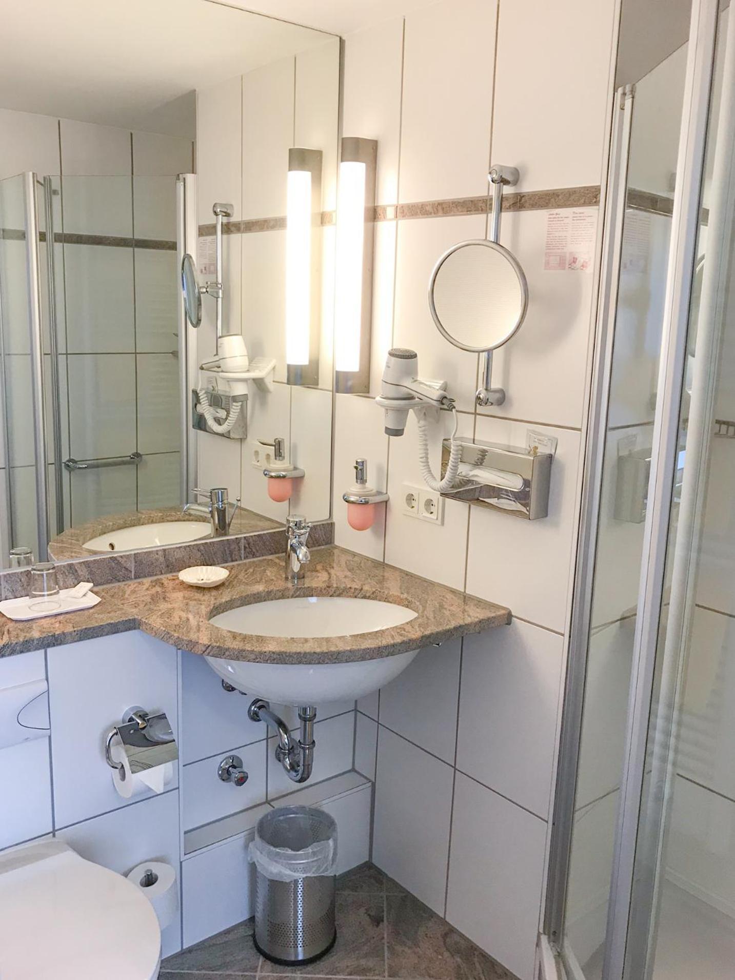 Hotel Birkenhof Hanau Rum bild