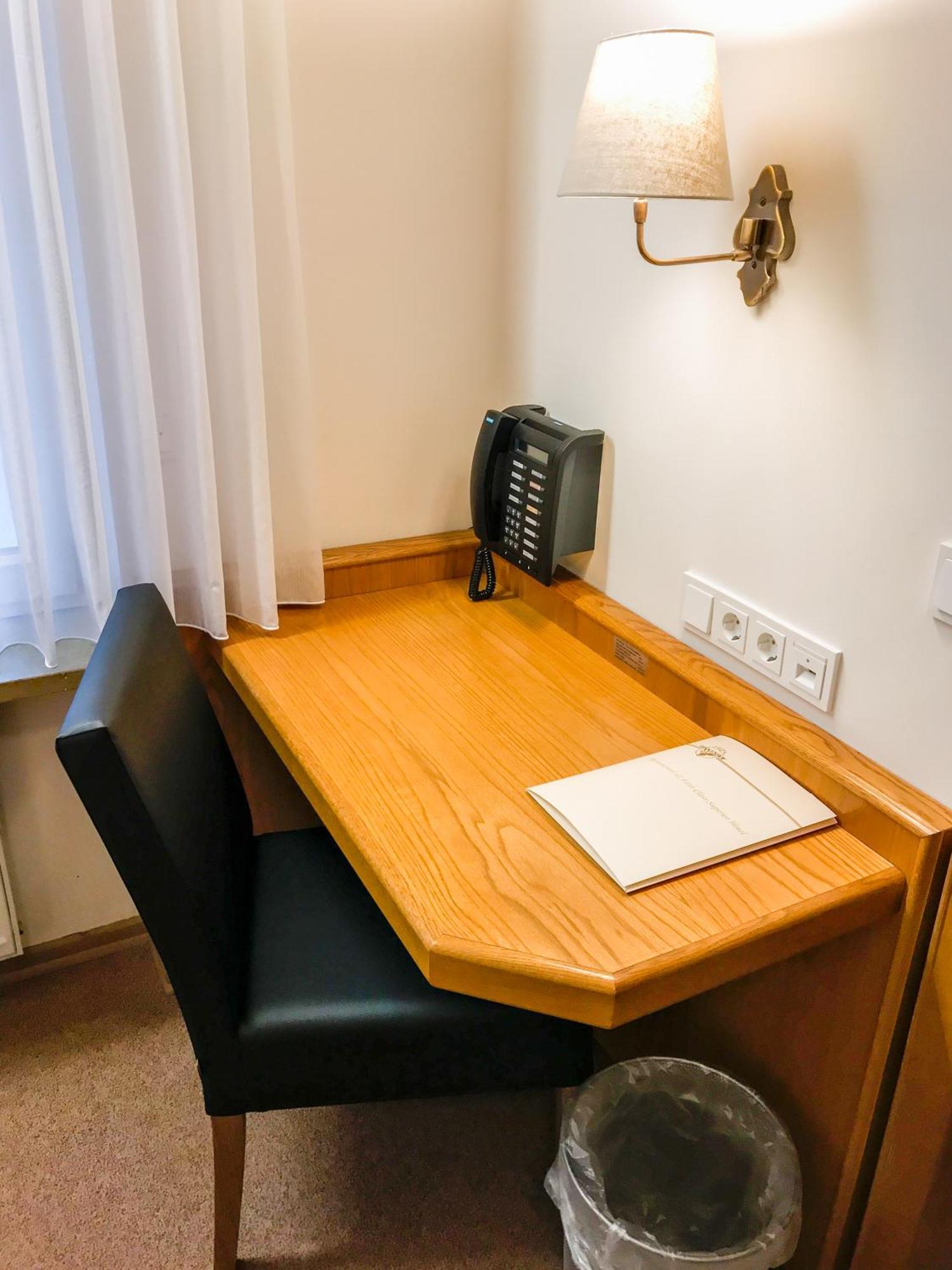 Hotel Birkenhof Hanau Rum bild