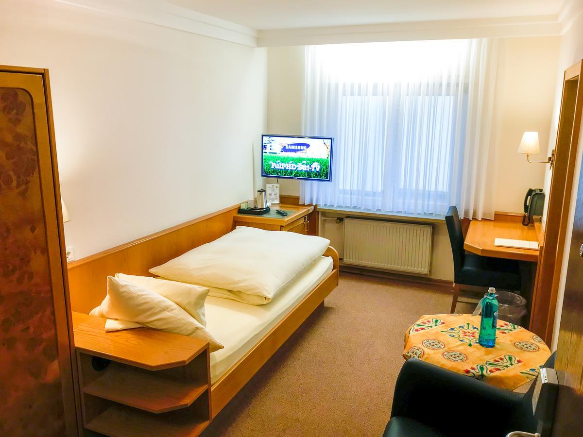 Hotel Birkenhof Hanau Rum bild