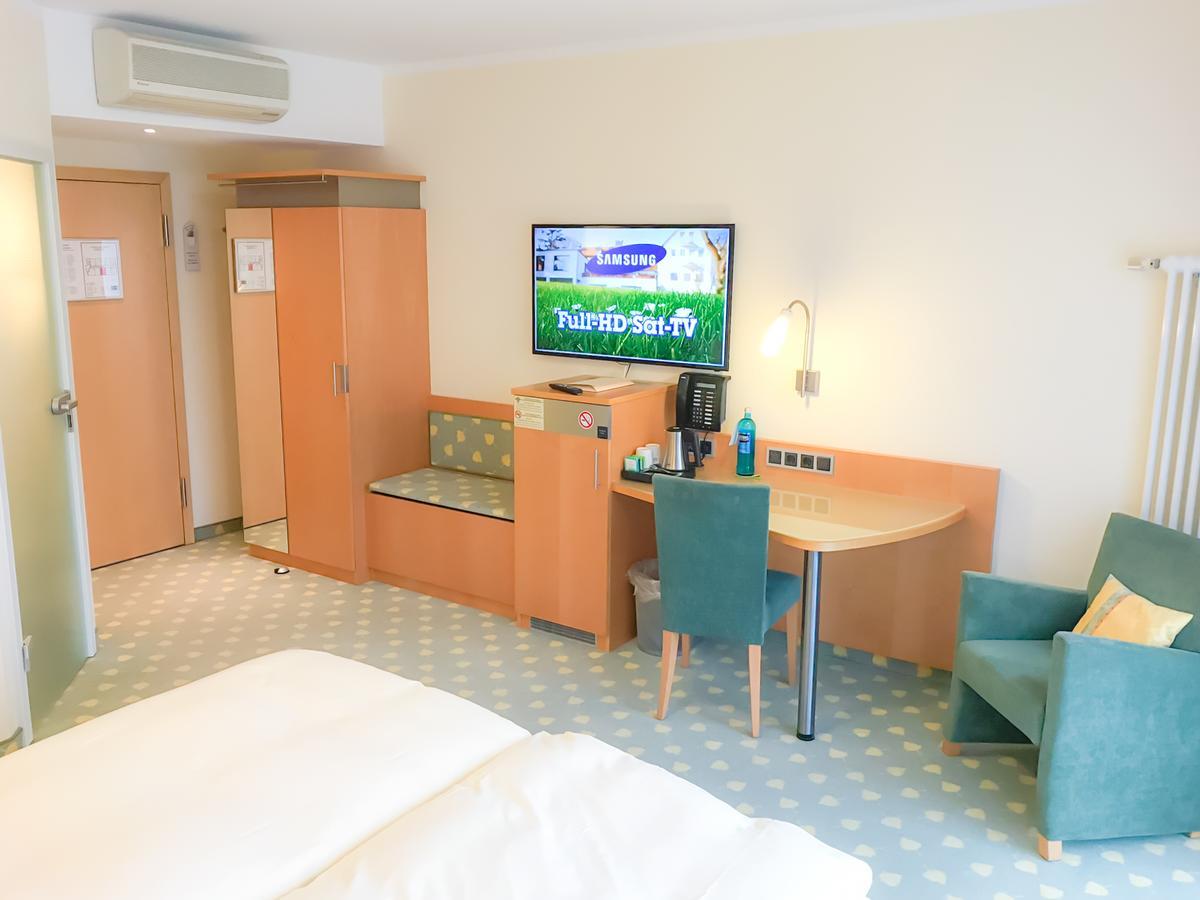 Hotel Birkenhof Hanau Exteriör bild